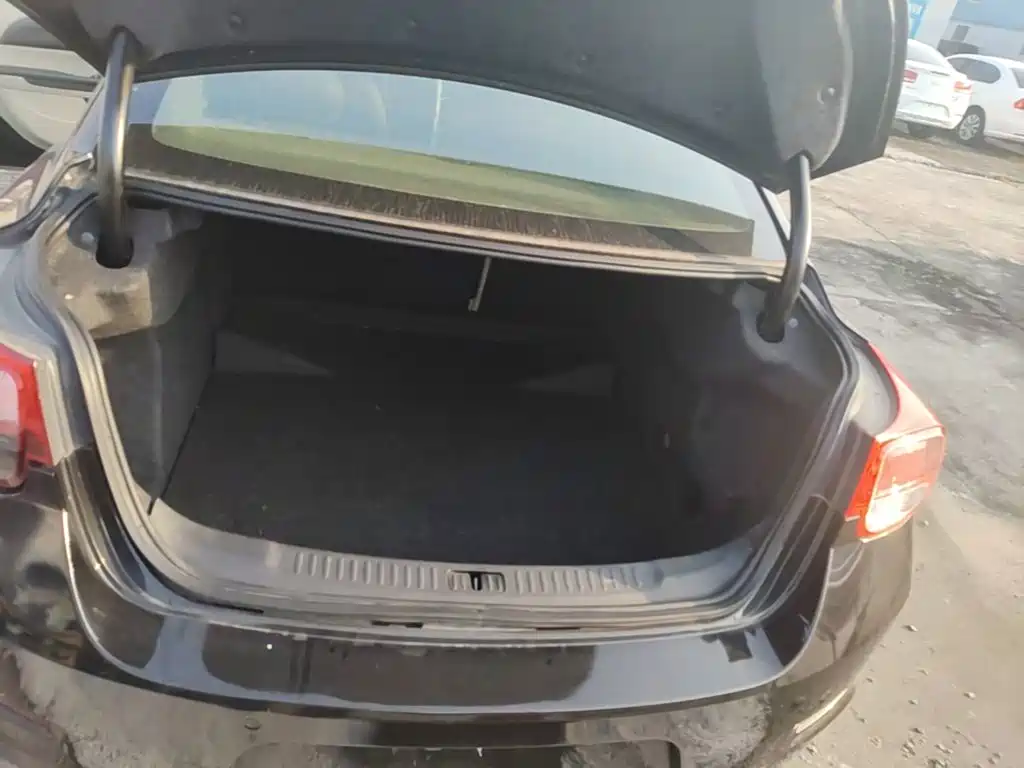 Chevrolet Malibu — миниатюра 19
