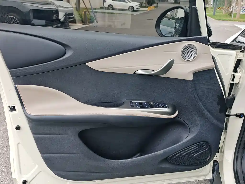 BYD Dolphin — миниатюра 14