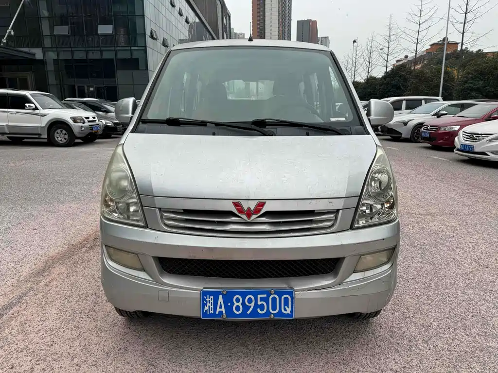 Wuling Rongguang 2014 1.2L S