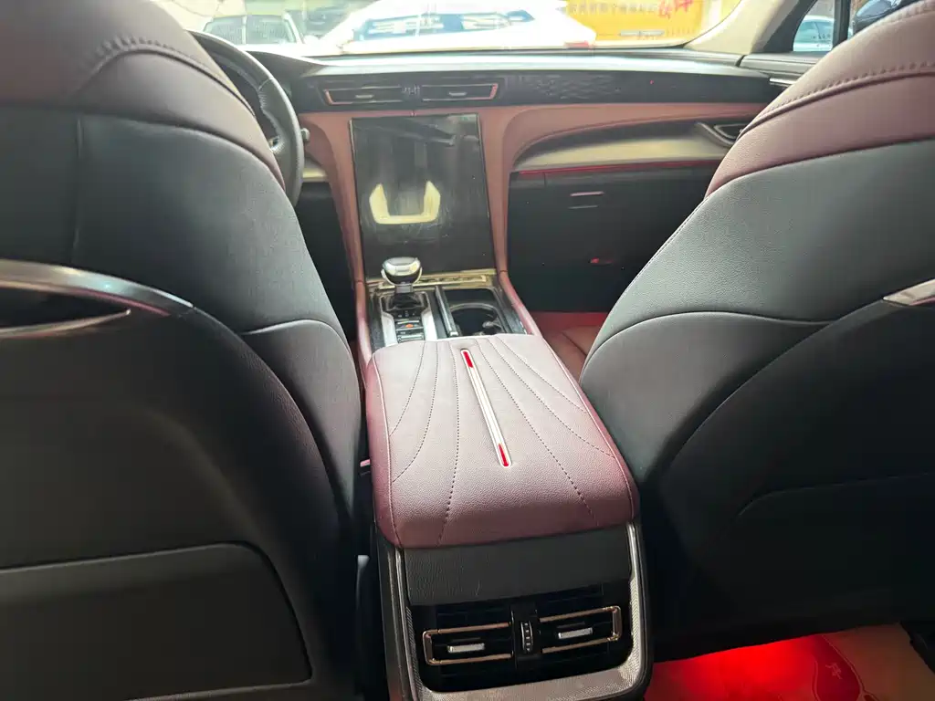 Hongqi Hongqi H5 — миниатюра 7