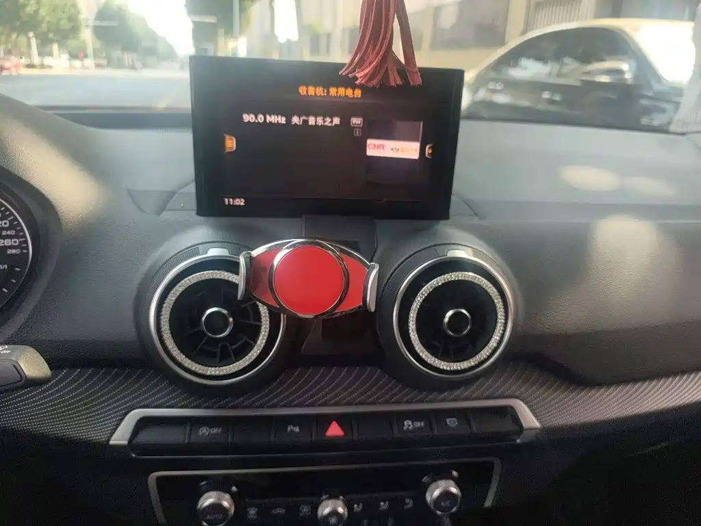Audi Q2L — миниатюра 9