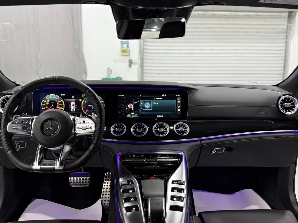 Mercedes-Benz AMG GT — миниатюра 13
