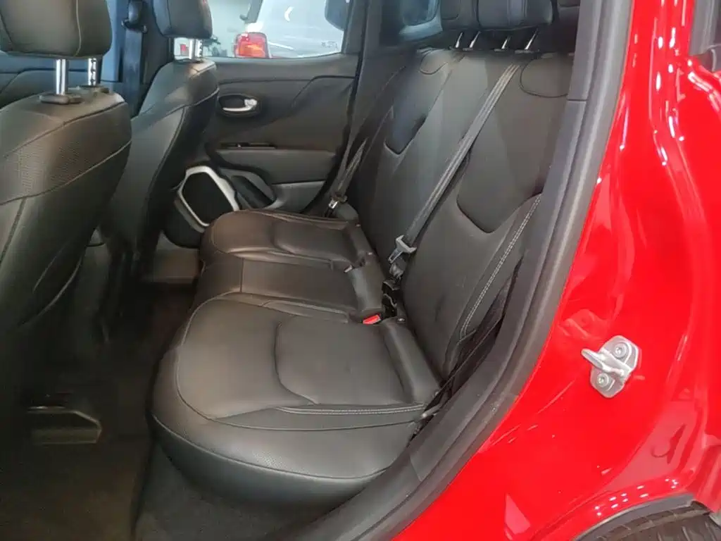 Jeep Renegade — миниатюра 17