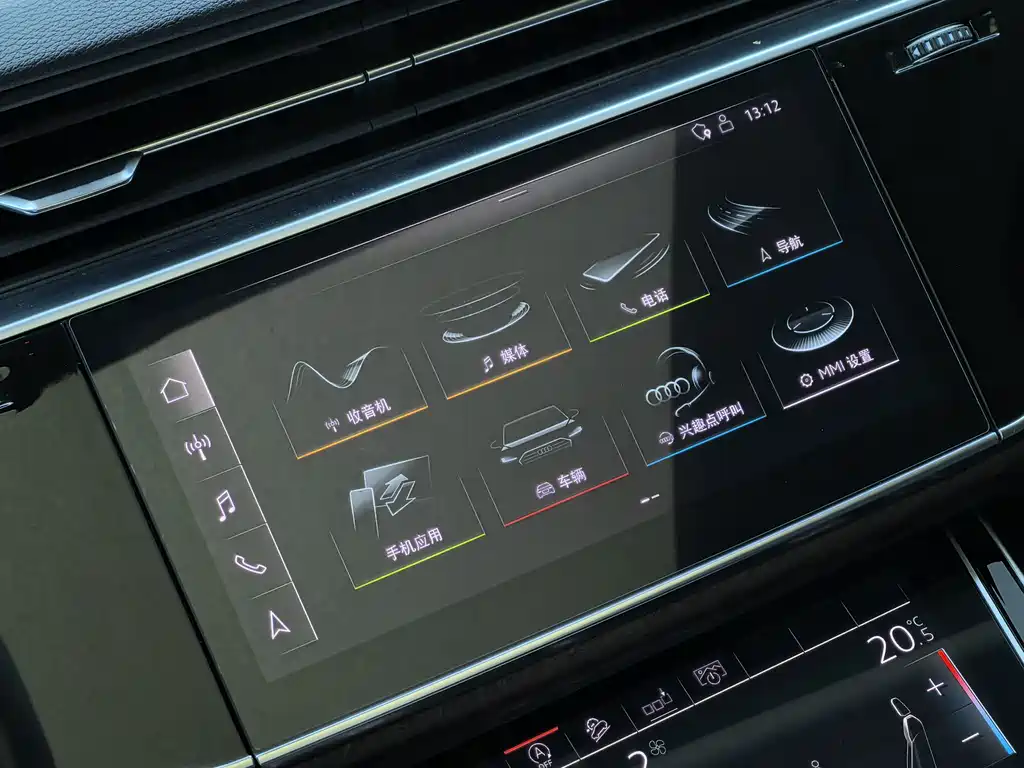 Audi Q7 — миниатюра 12