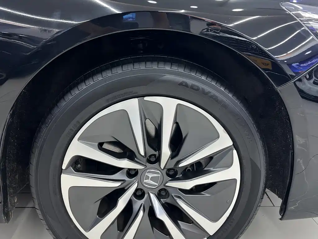 Honda Inspire - фото 7