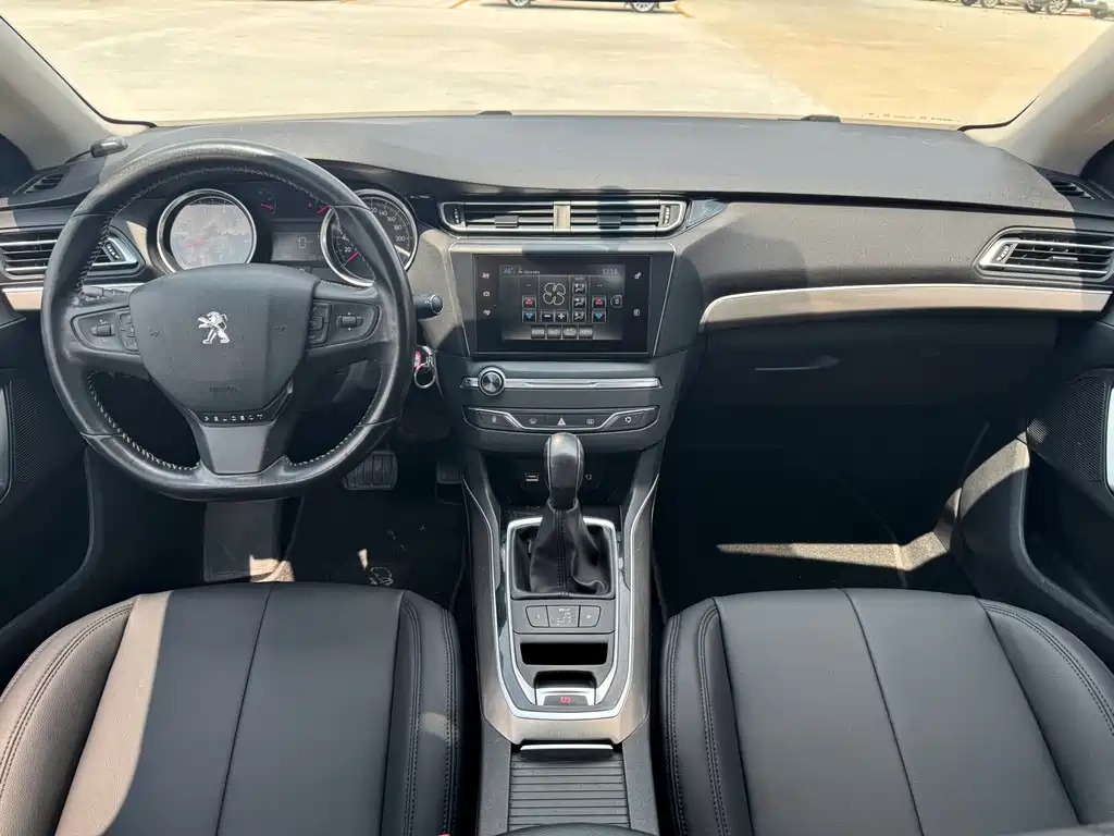 Peugeot 408 — миниатюра 11