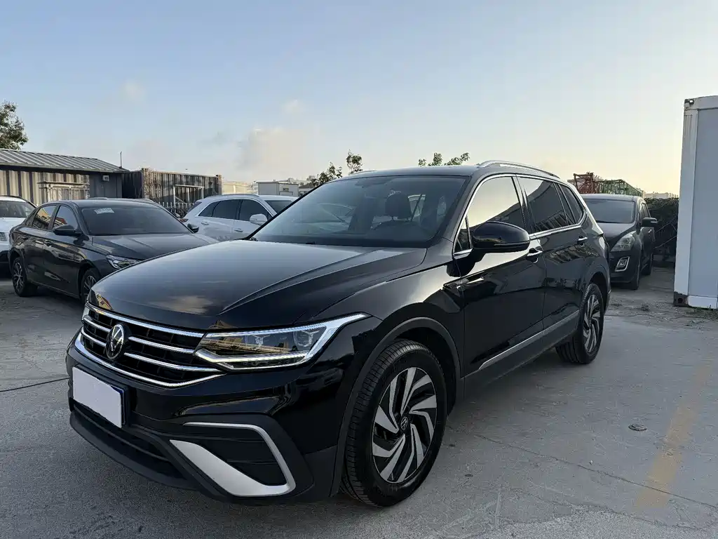 Volkswagen Tiguan L 2022