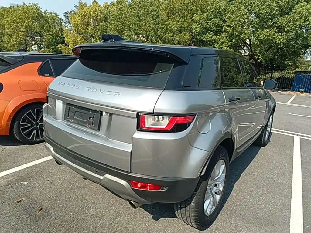 Land Rover Evoque — миниатюра 7