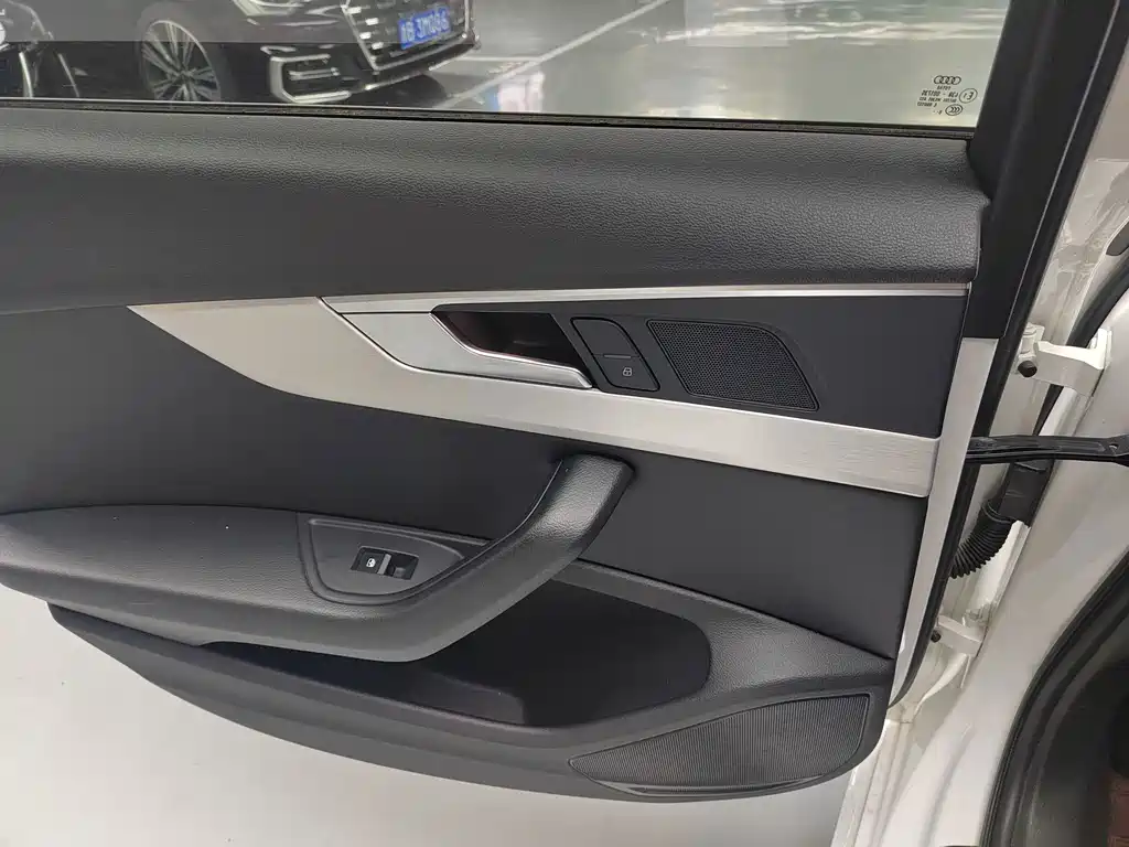 Audi A4L — миниатюра 9