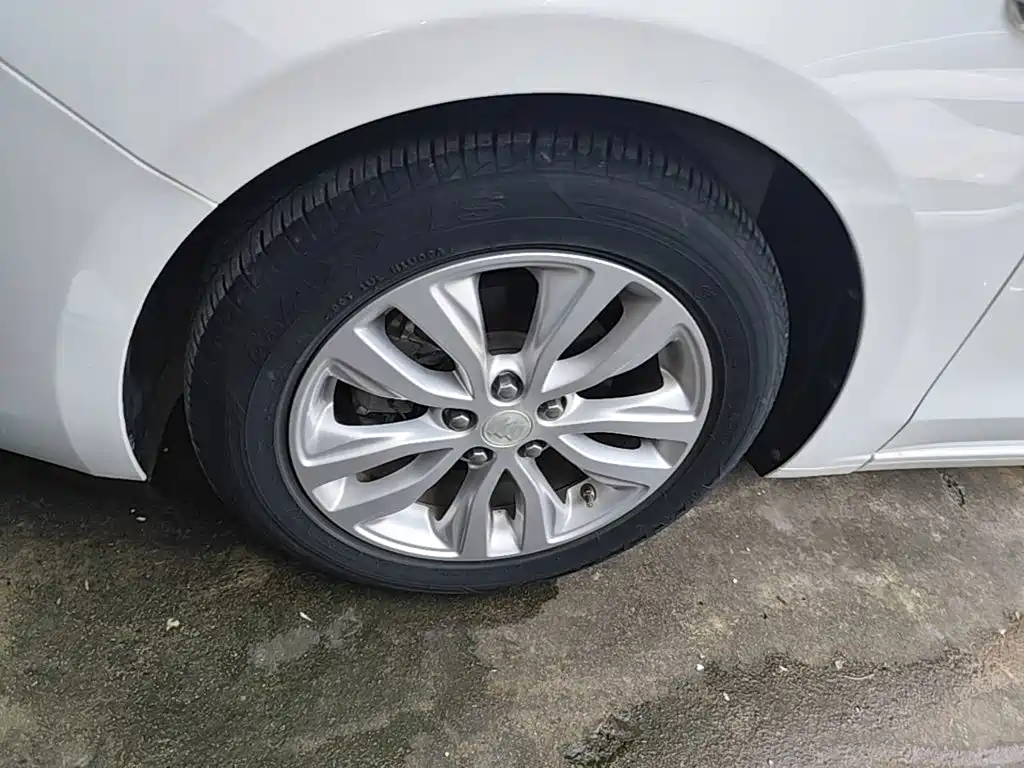 Buick Excelle — миниатюра 23