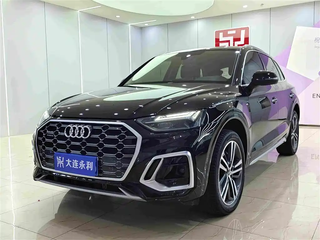 奥迪Q5L 2022款 40T 豪华动感型 2022