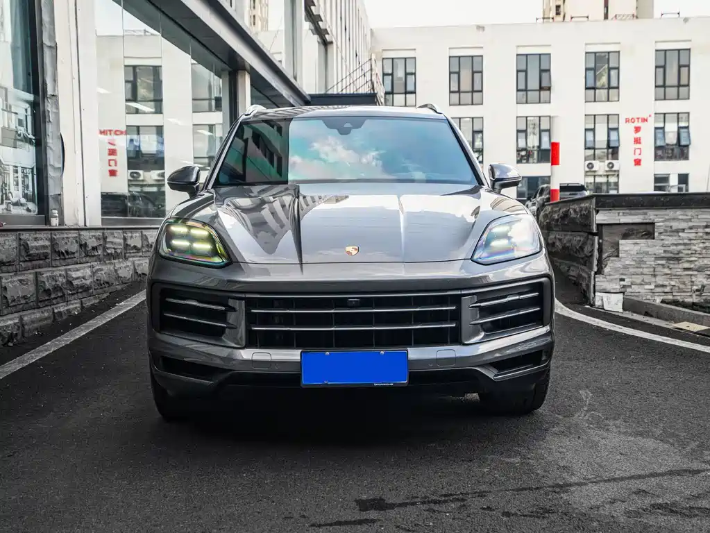 Porsche Cayenne — миниатюра 2