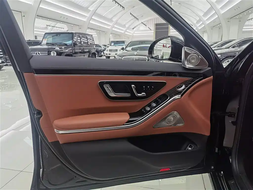 MERCEDES-BENZ S CLASS