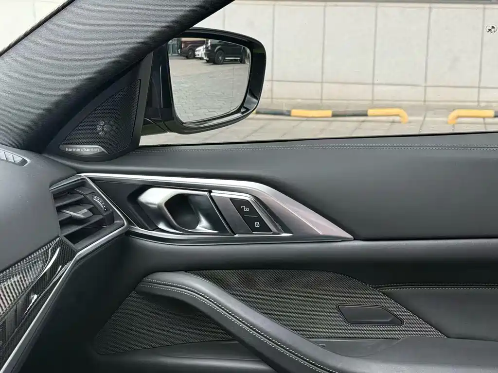 BMW M4 — миниатюра 8