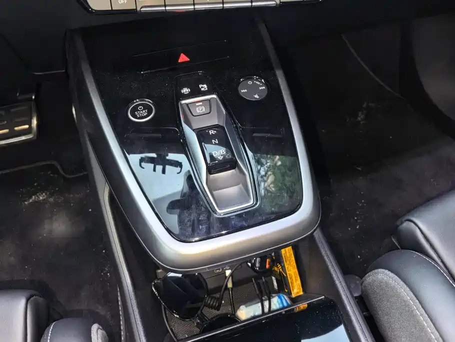 Audi Q4 e-tron — миниатюра 16