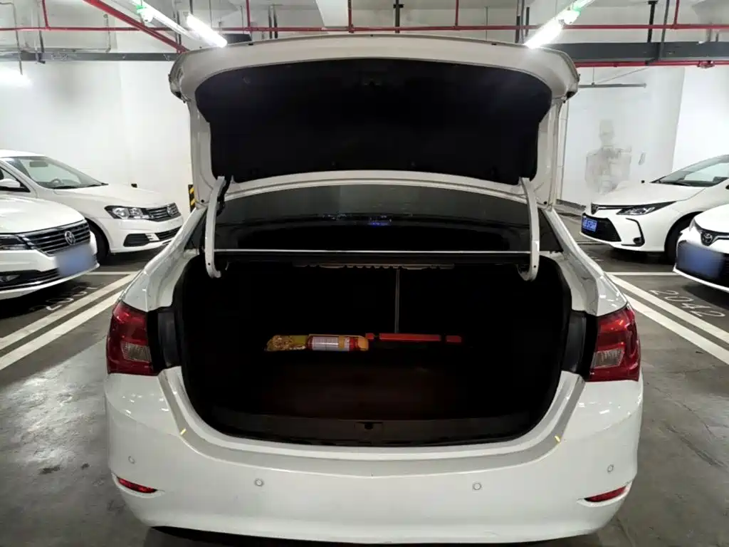 Buick Excelle — миниатюра 19