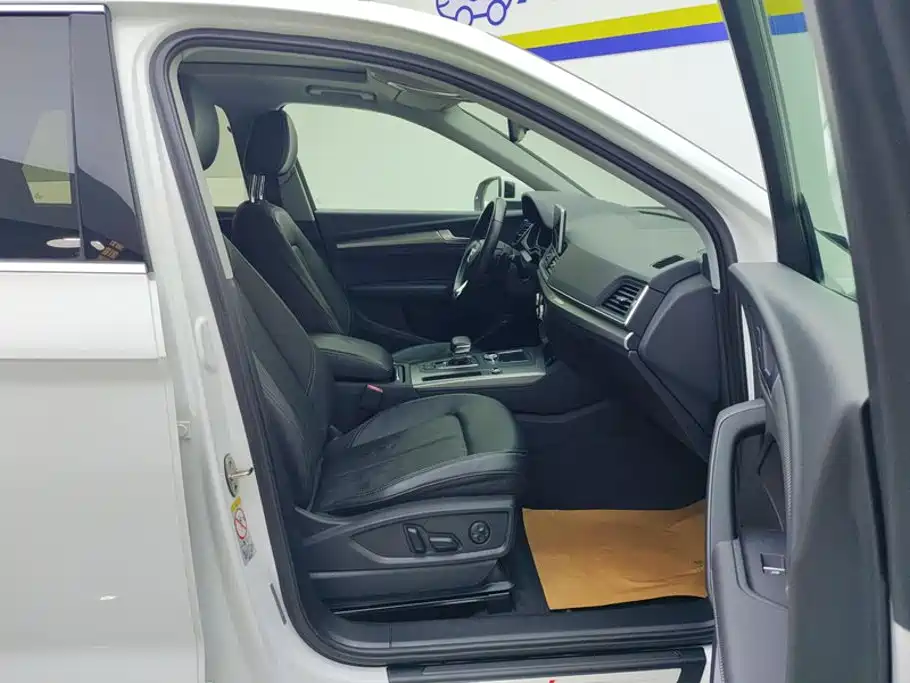 Audi Q5L 2020 45 TFSI Premium Fashion