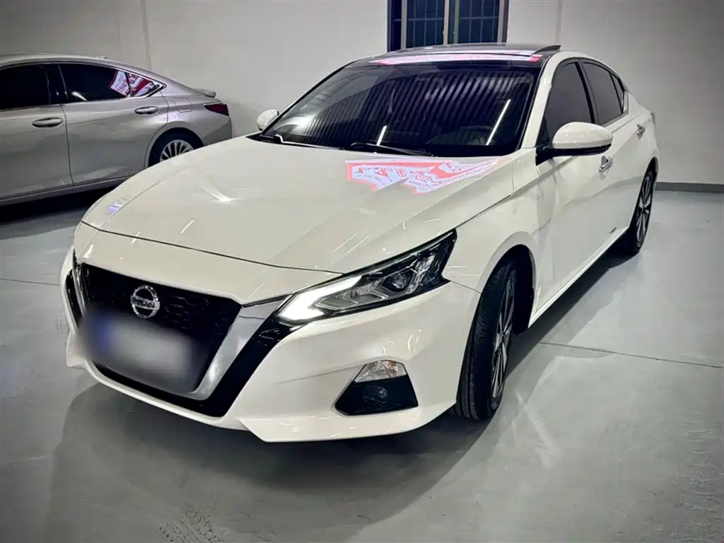 Nissan Teana 2022