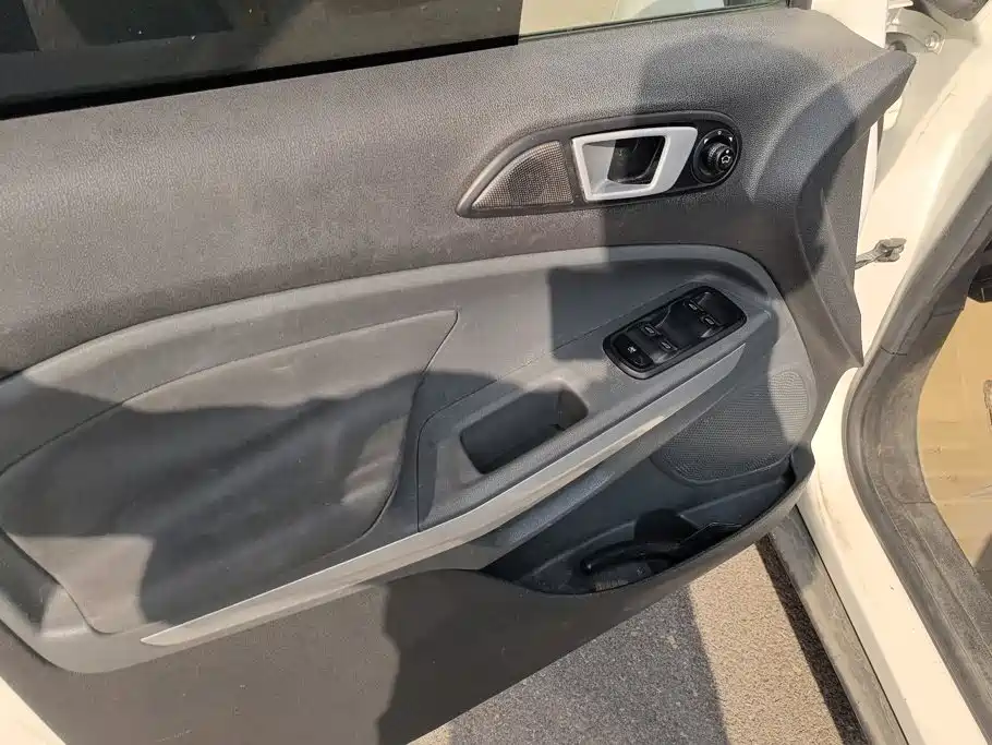 Ford Ecosport — миниатюра 7