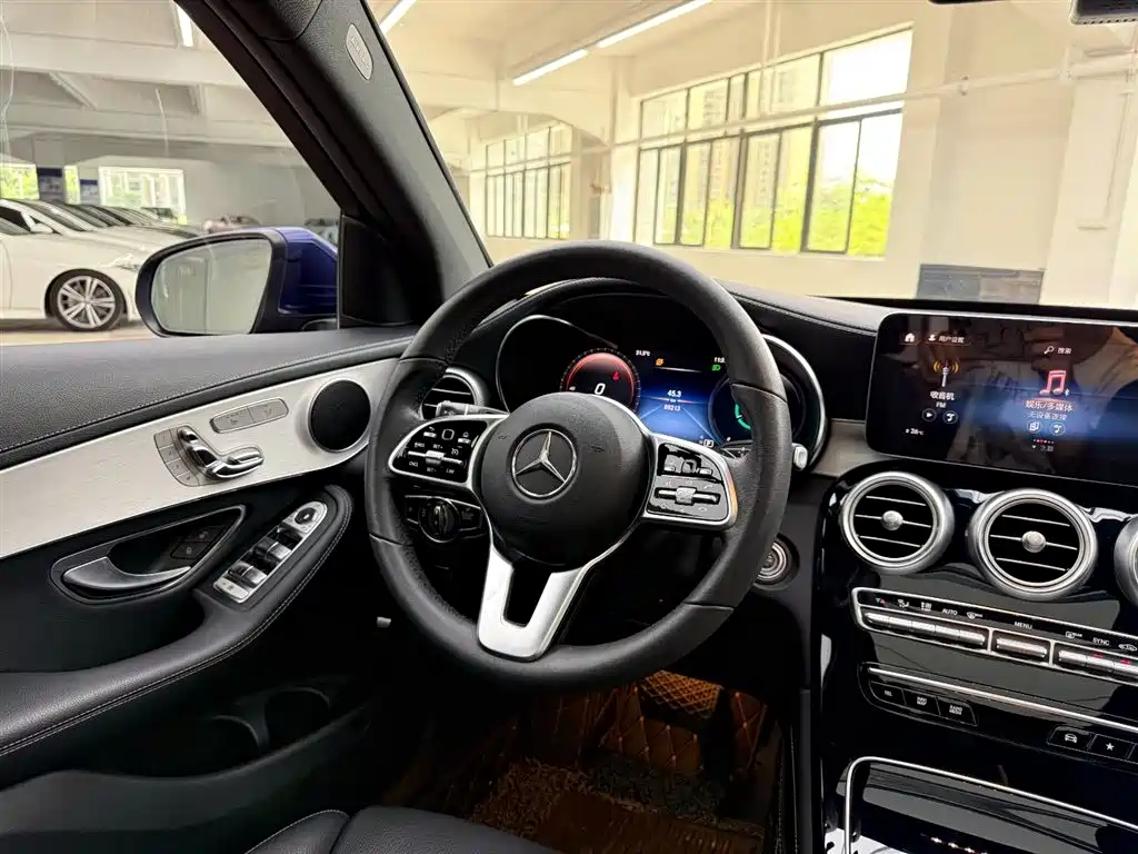 Mercedes-Benz GLC 2022 GLC 260 L 4MATIC