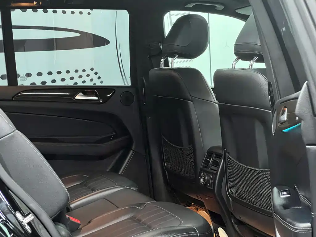Mercedes-Benz GLS — миниатюра 7
