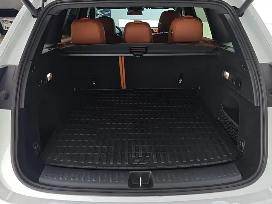 Li Auto Li L6 — миниатюра 4