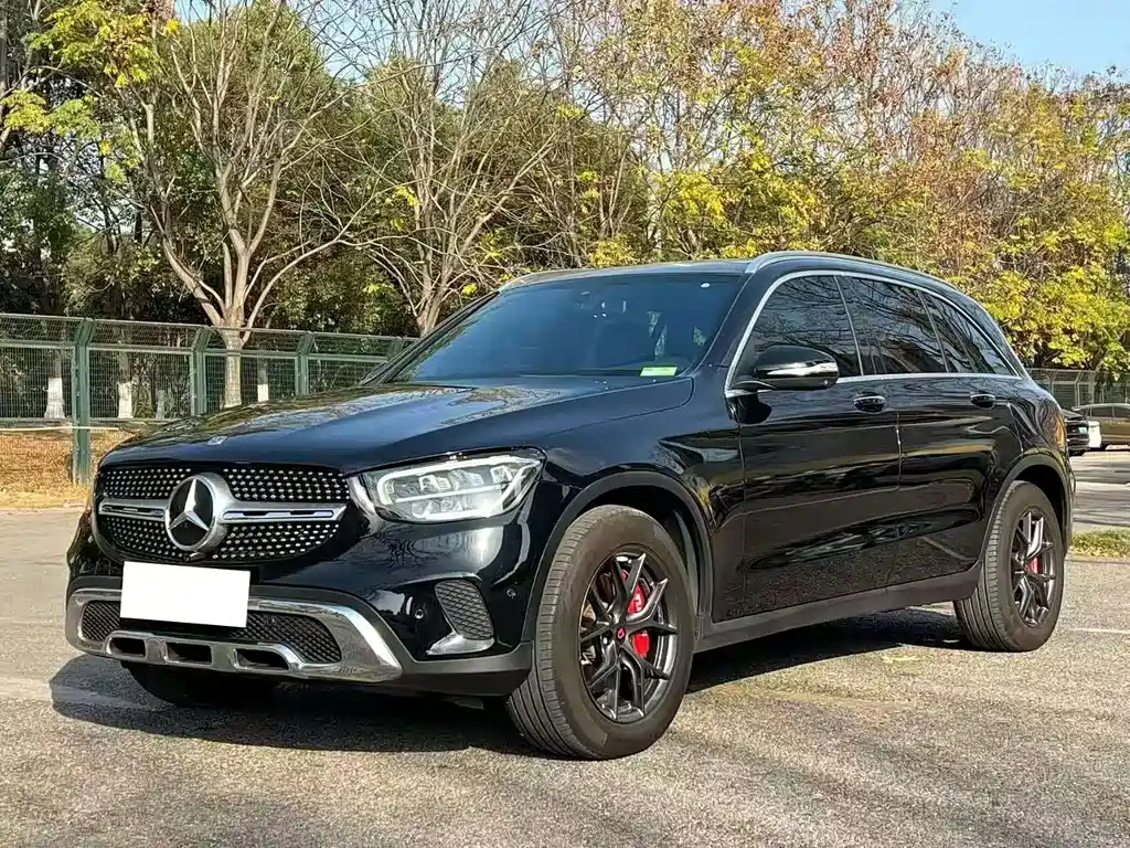 MERCEDES-BENZ GLC