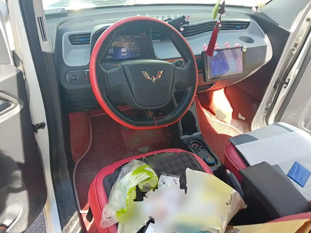 Wuling MINIEV — миниатюра 5