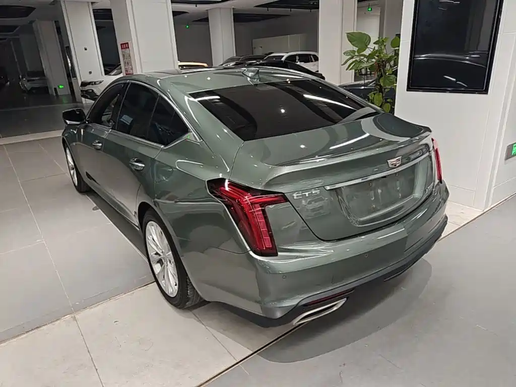 Cadillac CT5 — миниатюра 5