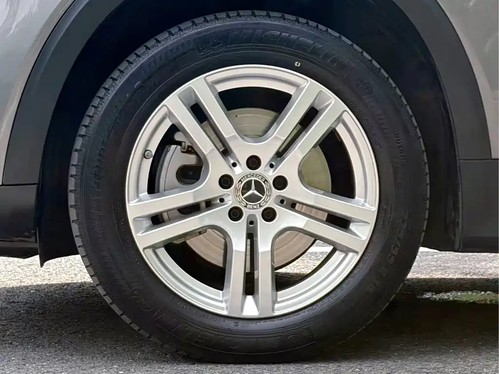 Mercedes-Benz GLB — миниатюра 9