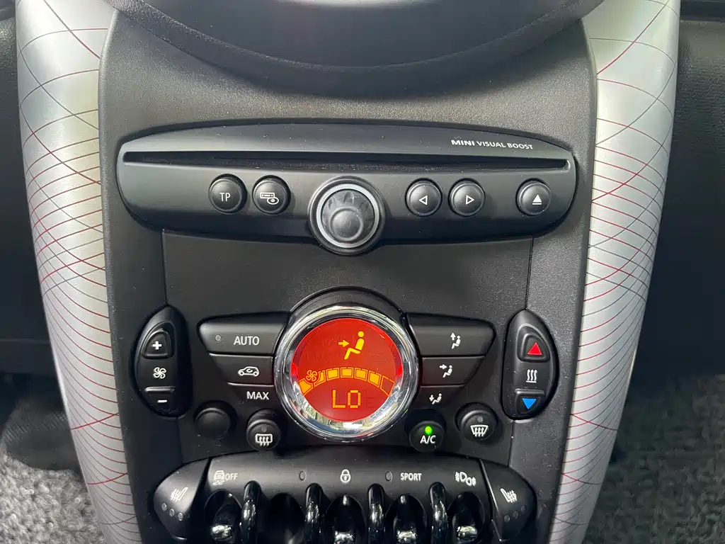 MINI Countryman 1.6T COOPER ALL4 Park Lane, фото 18