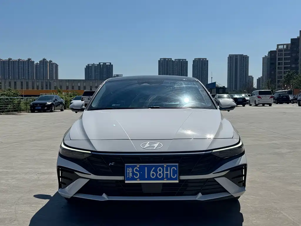 Hyundai Elantra — миниатюра 2