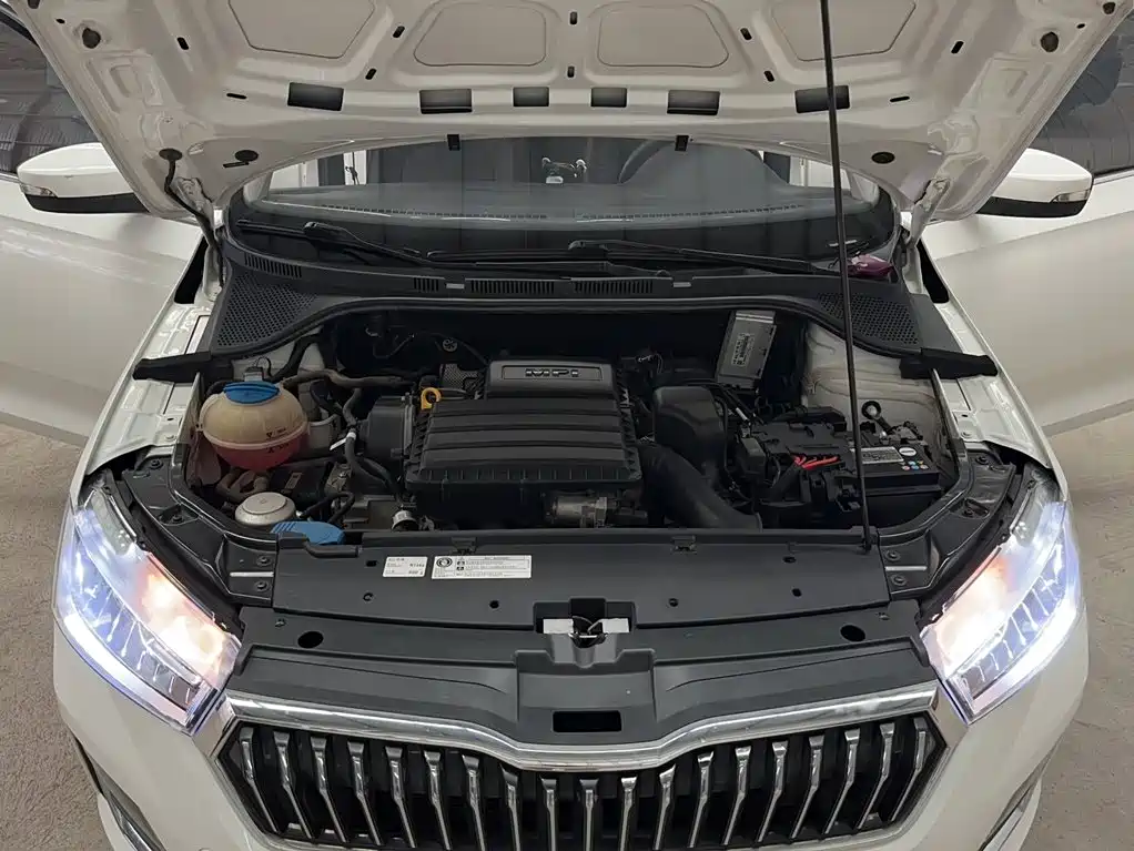 Skoda Rapid — миниатюра 23
