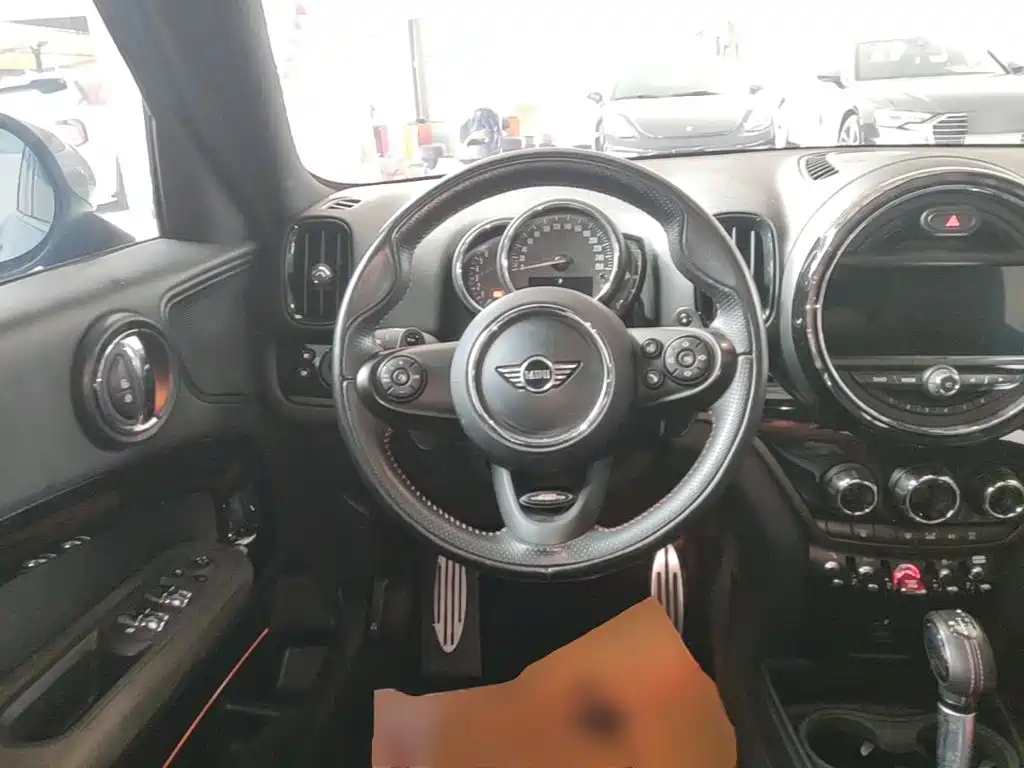 MINI Mini Countryman — миниатюра 11