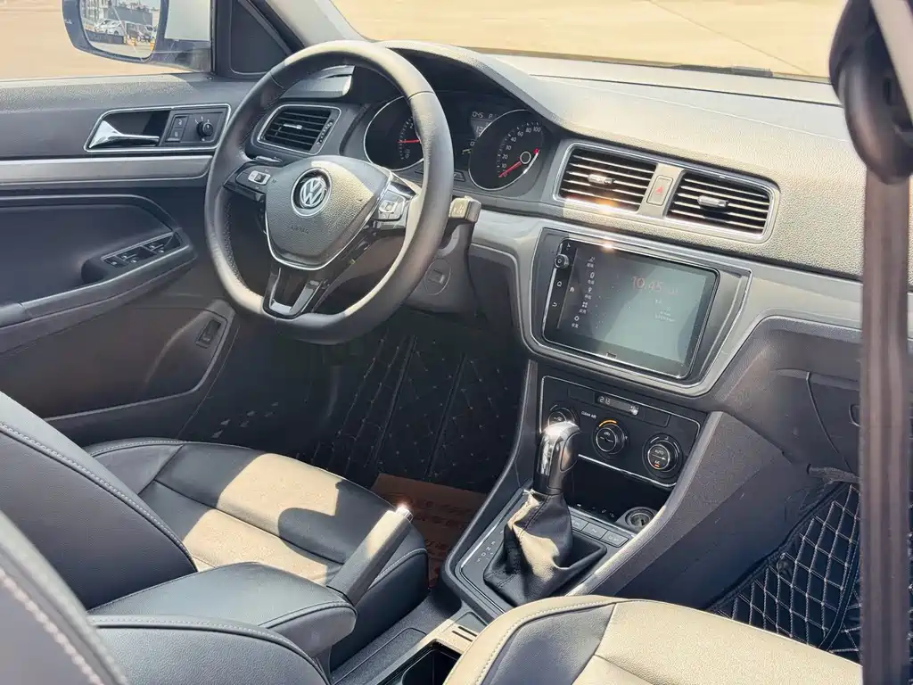 Volkswagen Lavida — миниатюра 8