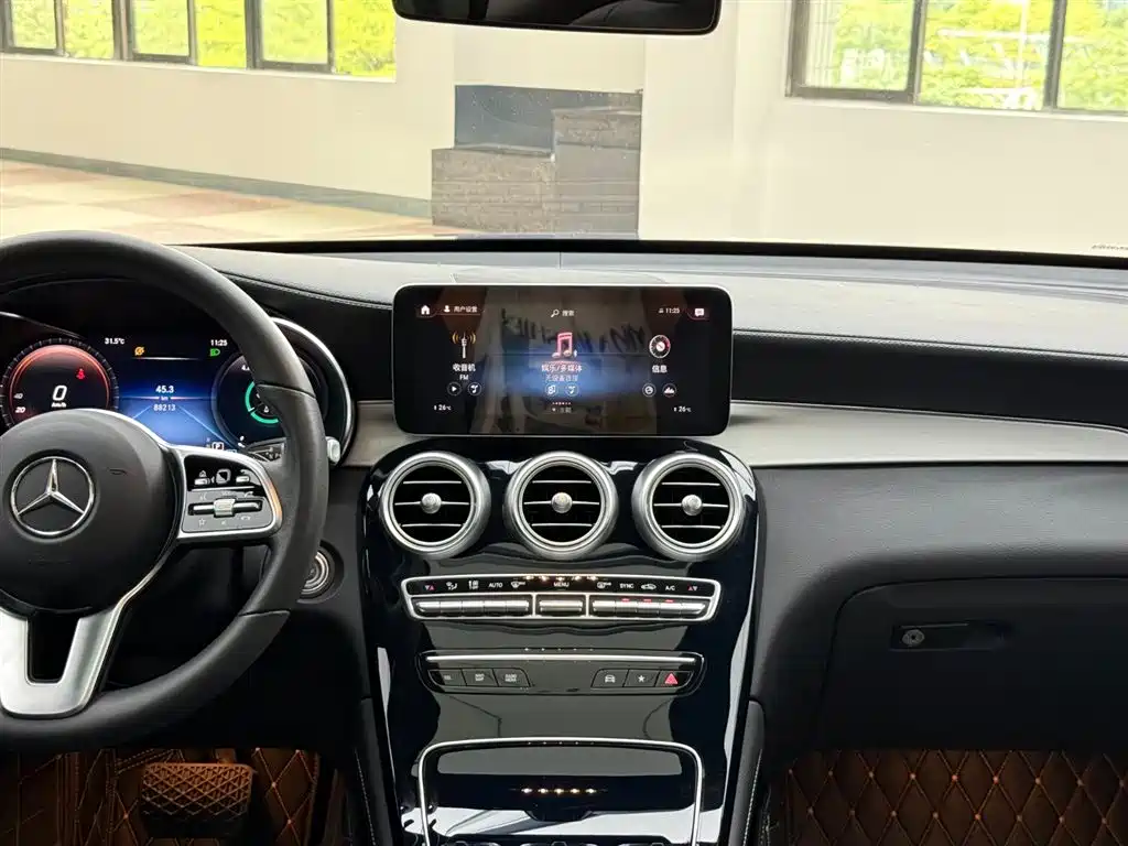 Mercedes-Benz GLC 2022 GLC 260 L 4MATIC