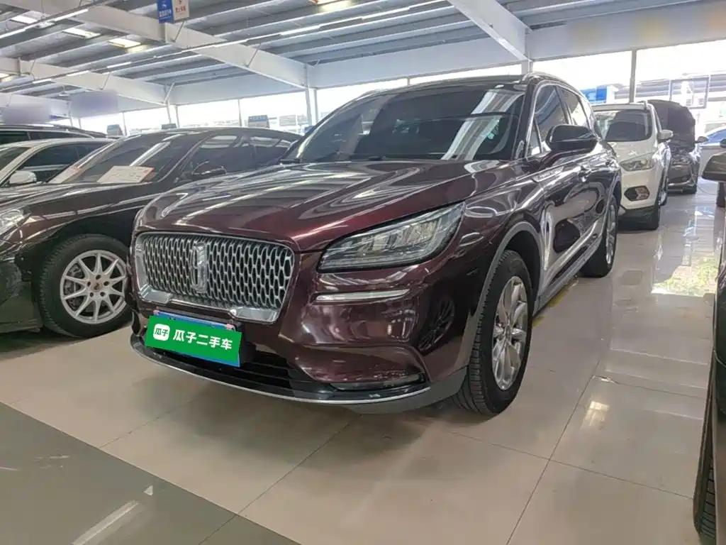 Lincoln Corsair — миниатюра 2