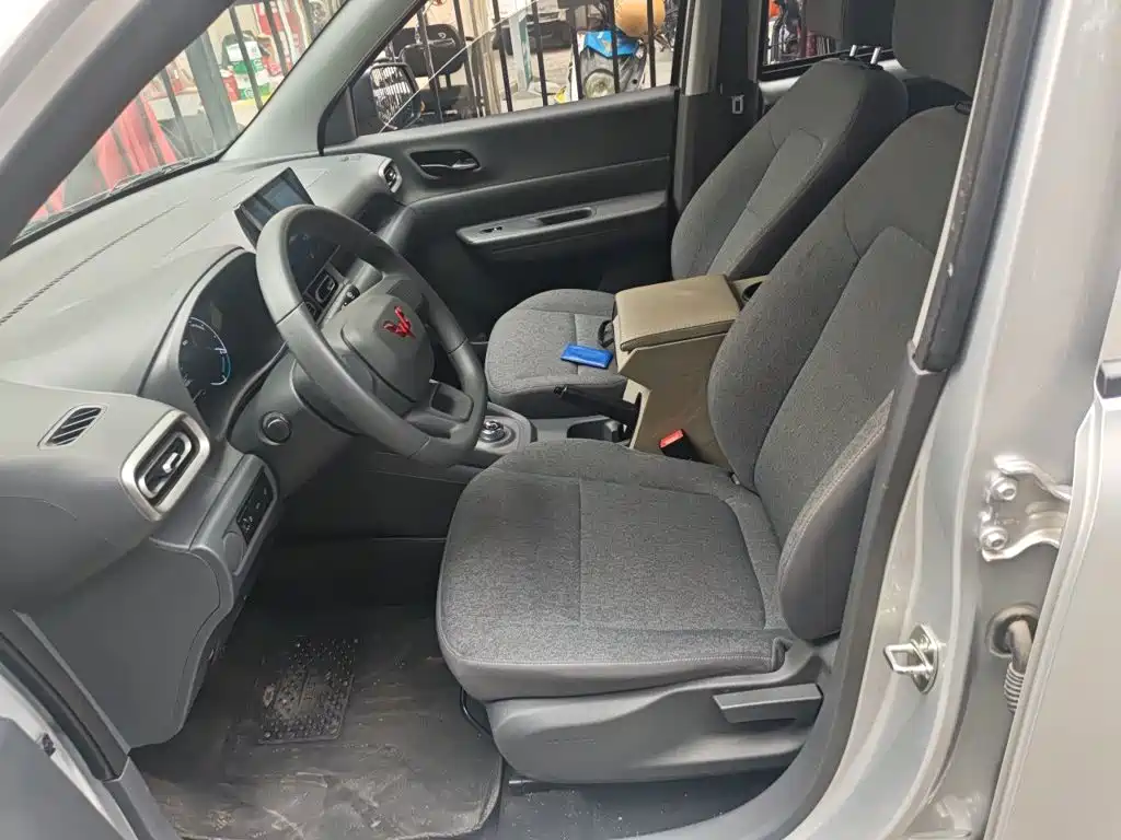 Wuling Hongguang EV — миниатюра 8
