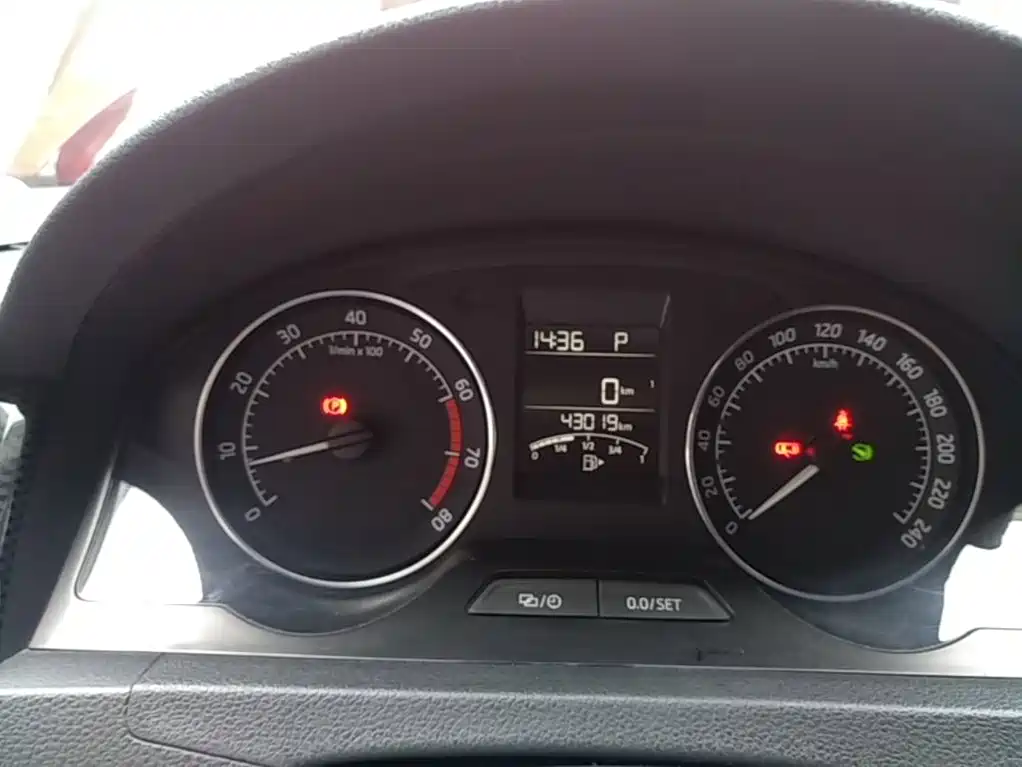 Skoda Rapid Spaceback — миниатюра 12