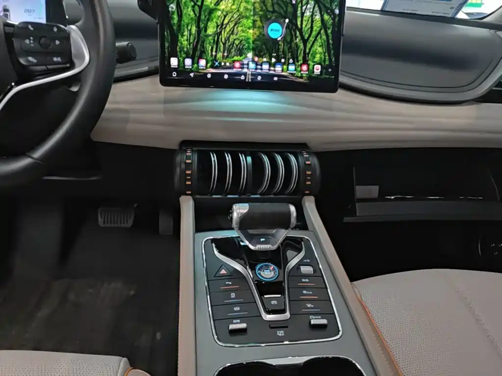 BYD Yuan Plus — миниатюра 13
