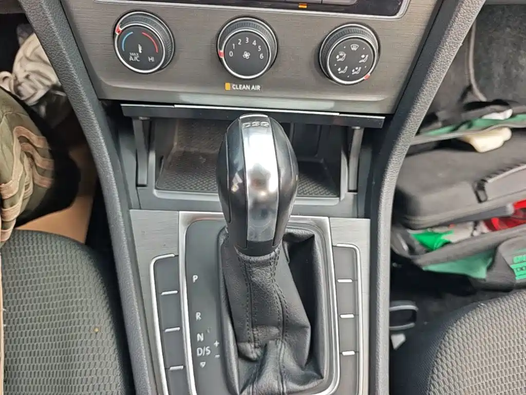 Volkswagen Golf — миниатюра 14