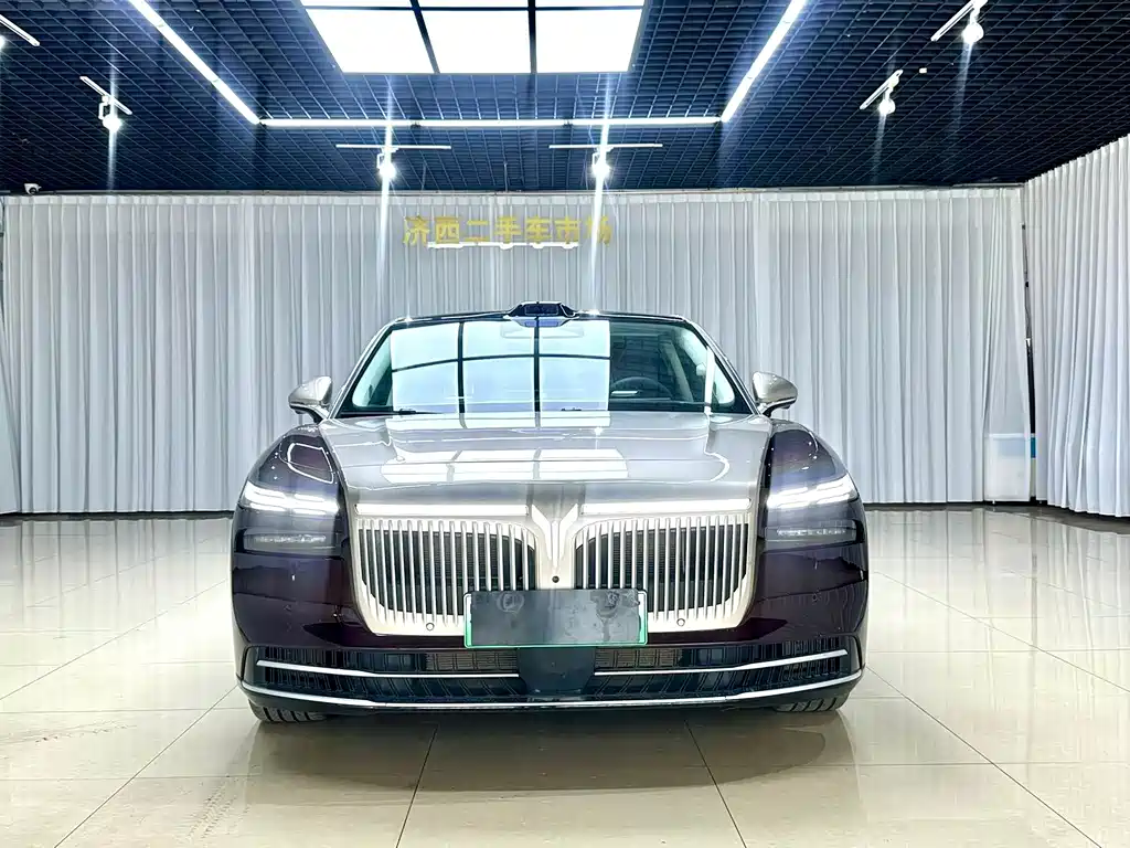 VOYAH Passion L — миниатюра 3