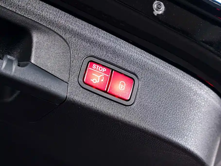 Mercedes-Benz GLE (Import) — миниатюра 32