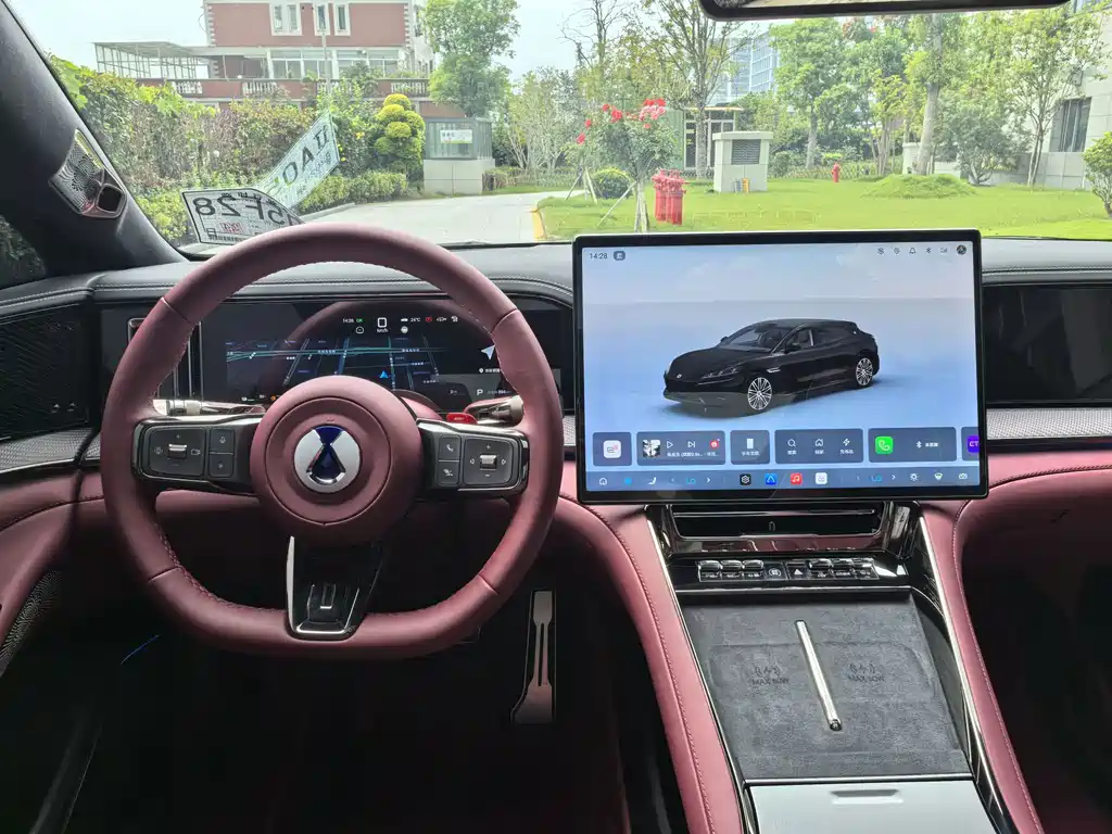 Denza Denza Z9GT — миниатюра 16