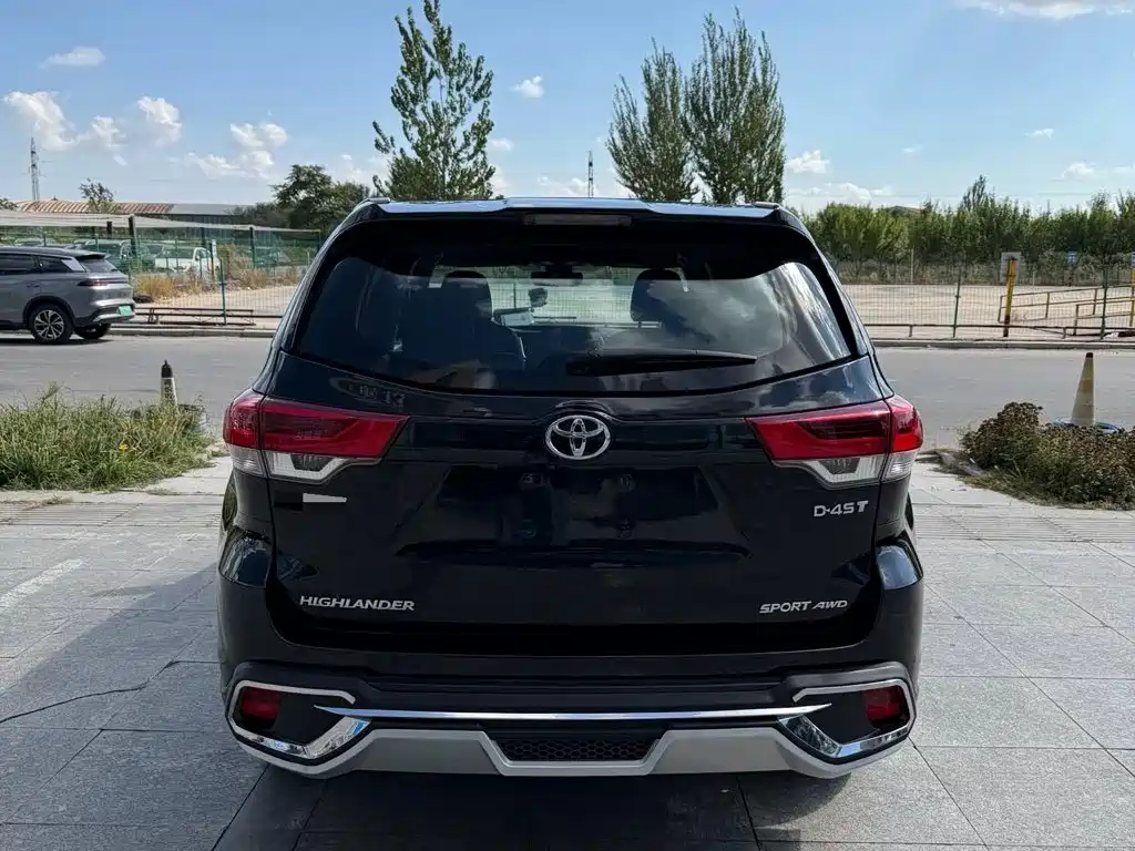 Toyota Highlander — миниатюра 11