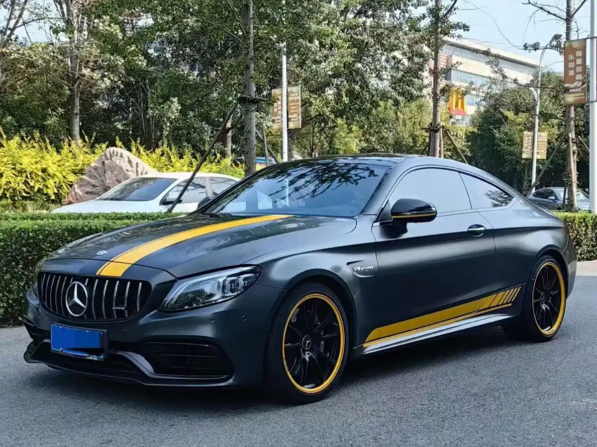 奔驰C级AMG 2021款 AMG C 63 轿跑车 暗夜特别版 2021