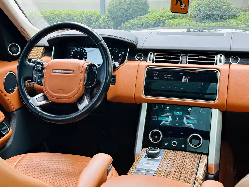 Land Rover Range Rover — миниатюра 5