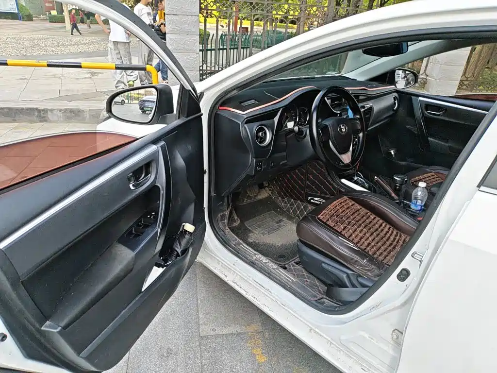 Toyota Corolla — миниатюра 14