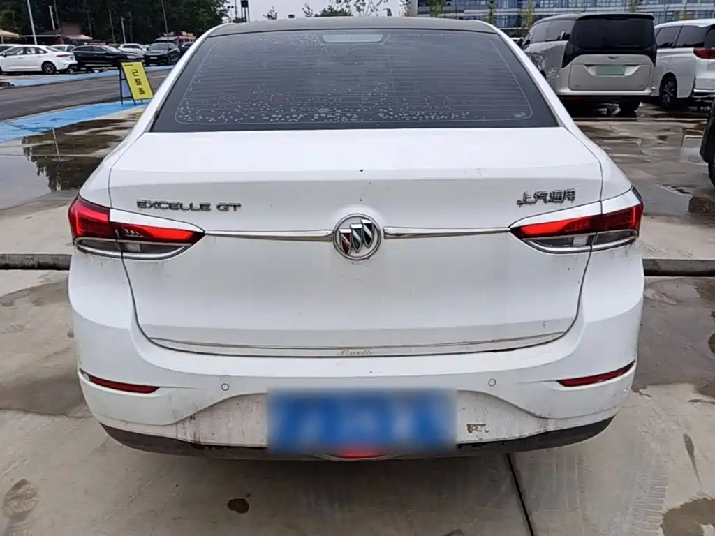 Buick Excelle — миниатюра 6
