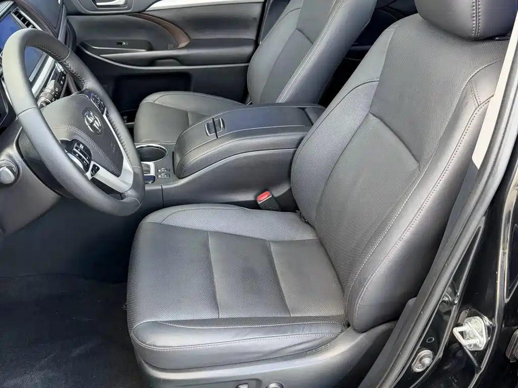 Toyota Highlander — миниатюра 2